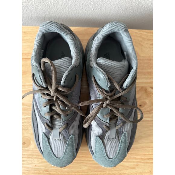 Adidas Yeezy Boost 700 Teal FW2499 Mens Size 9 - Picture 4 of 16